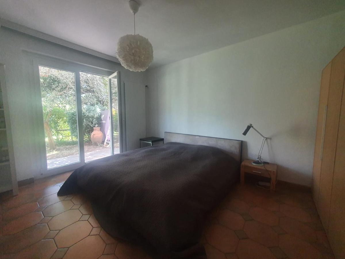 Golden Hill - Big Rooms With Kitchen And Garden Collina d'Oro Exteriér fotografie